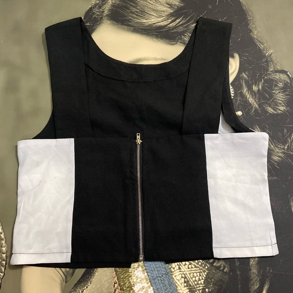 Ginger top. Size - M - Picture 3 of 10